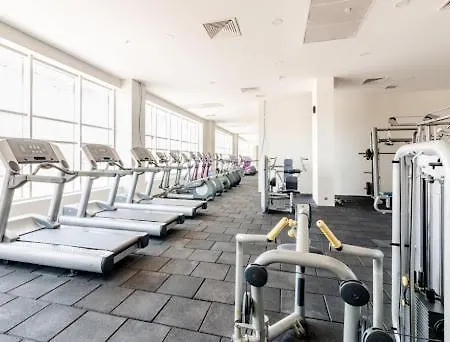 Digital Nomad Penthouse - 250m2 With 5 Bedrooms And Fast Wi-fi - Monitors Included