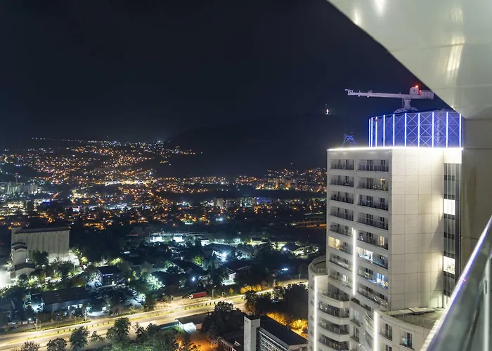 Apartman Digital Nomad Penthouse - 250m2 With 5 Bedrooms And Fast Wi-fi - Monitors Included *