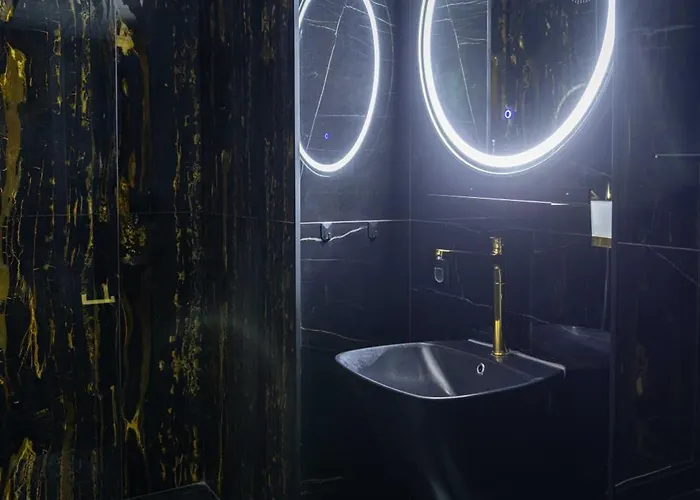 Digital Nomad Penthouse - 250m2 With 5 Bedrooms And Fast Wi-fi - Monitors Included Apartman *