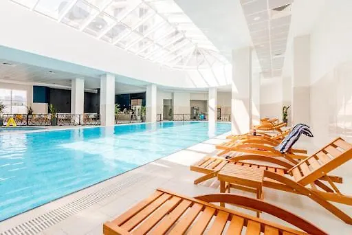 Digital Nomad Penthouse - 250m2 With 5 Bedrooms And Fast Wi-fi - Monitors Included *